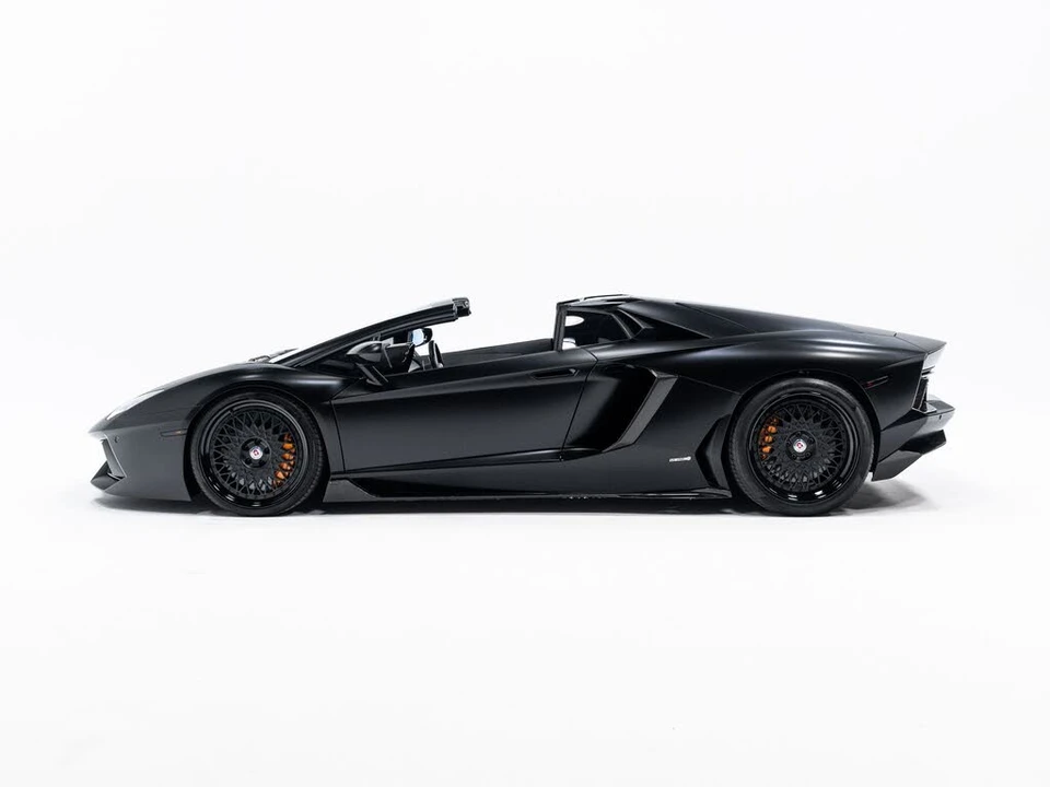 2014 Lamborghini Aventador LP700-4 - Image 3 of 31
