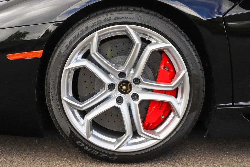 2014 Lamborghini Aventador LP700-4 - Image 17 of 31