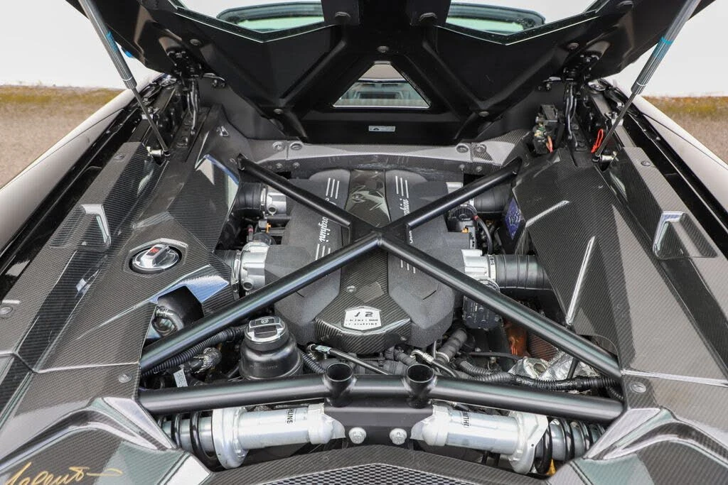 2014 Lamborghini Aventador LP700-4 - Image 12 of 31