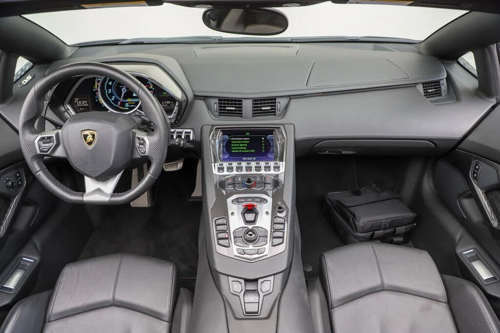 2014 Lamborghini Aventador LP700-4 - Image 2 of 31