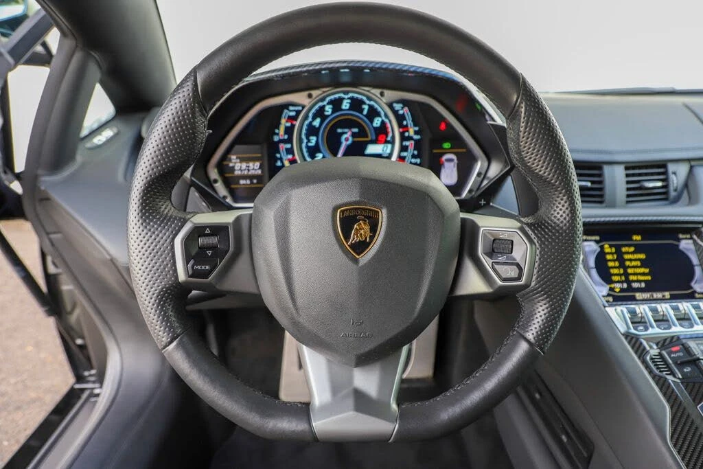 2014 Lamborghini Aventador LP700-4 - Image 4 of 31