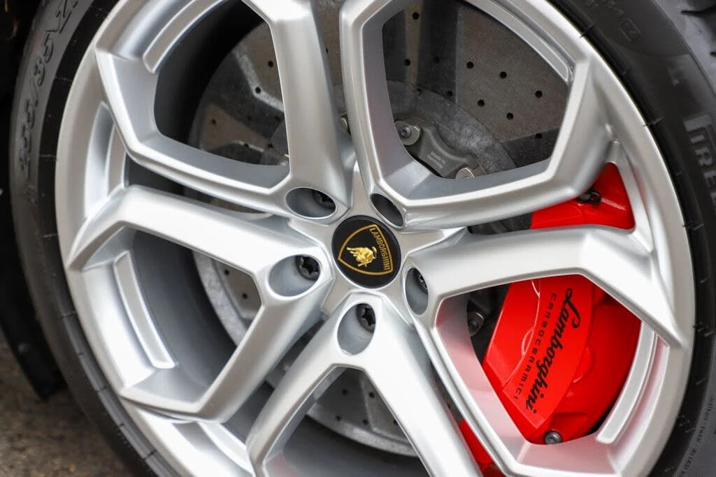 2014 Lamborghini Aventador LP700-4 - Image 18 of 31