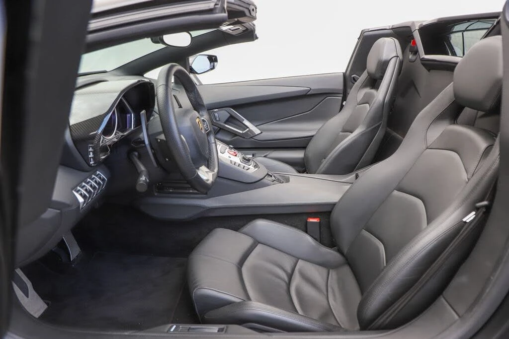 2014 Lamborghini Aventador LP700-4 - Image 8 of 31