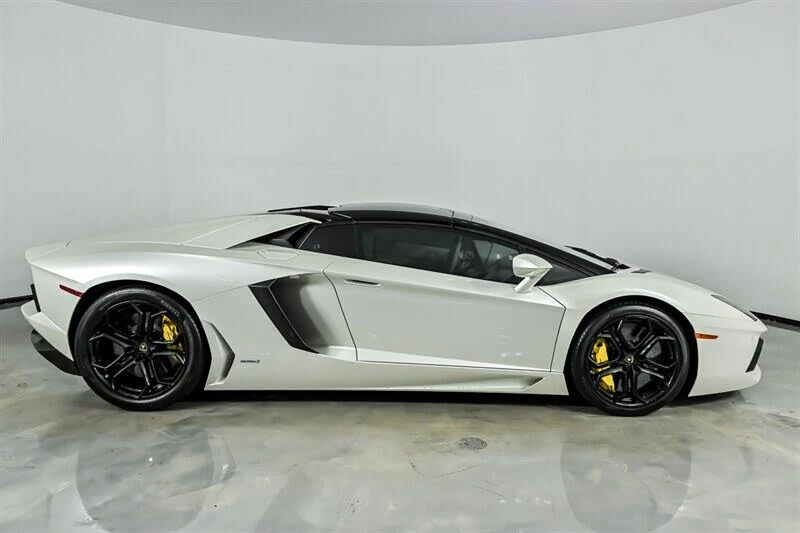 2014 Lamborghini Aventador LP700-4 - Image 13 of 31