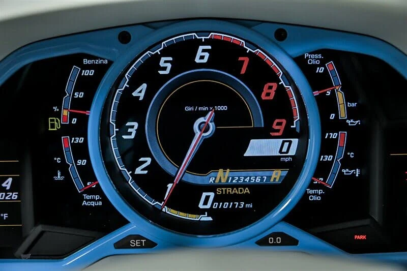2014 Lamborghini Aventador LP700-4 - Image 23 of 31