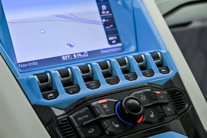 2014 Lamborghini Aventador LP700-4 - Image 28 of 31