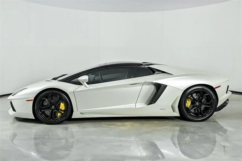 2014 Lamborghini Aventador LP700-4 - Image 7 of 31