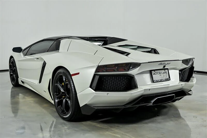 2014 Lamborghini Aventador LP700-4 - Image 10 of 31