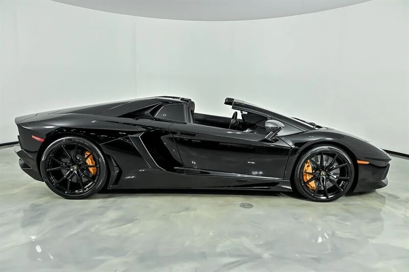 2014 Lamborghini Aventador LP700-4 - Image 11 of 31