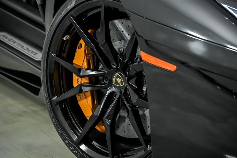 2014 Lamborghini Aventador LP700-4 - Image 4 of 31