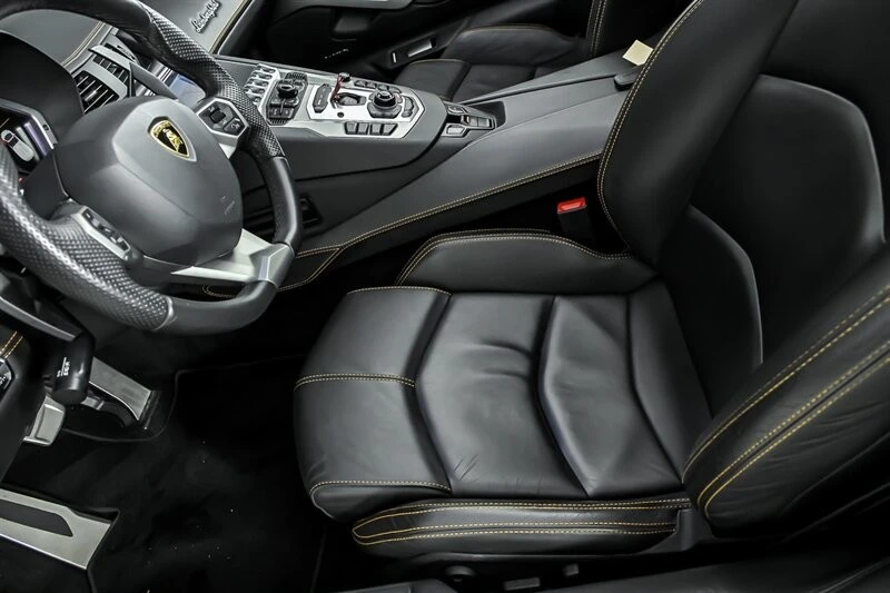 2014 Lamborghini Aventador LP700-4 - Image 18 of 31