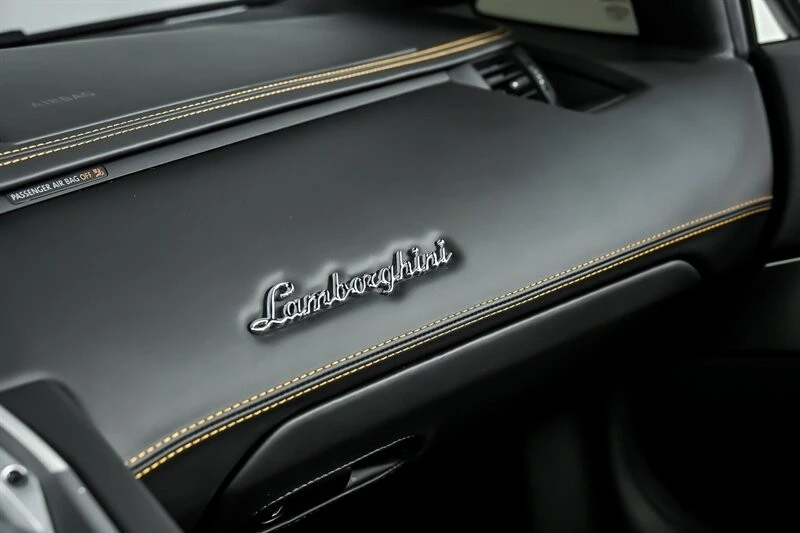 2014 Lamborghini Aventador LP700-4 - Image 27 of 31