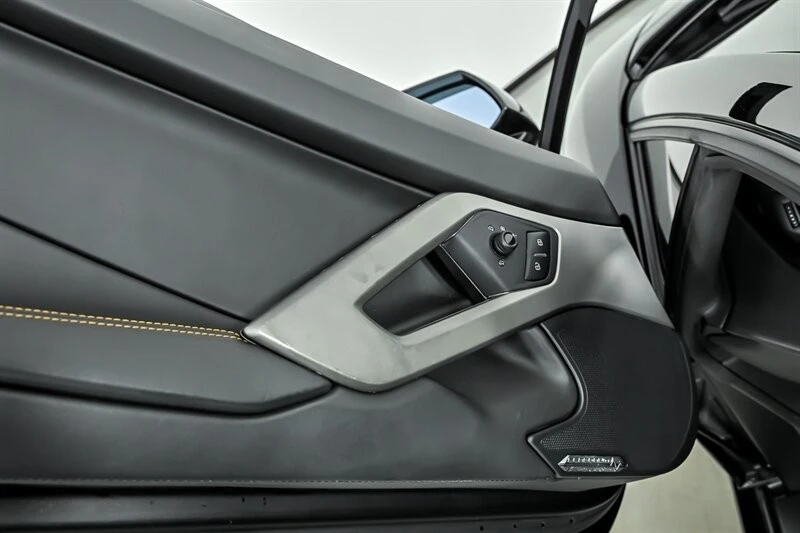 2014 Lamborghini Aventador LP700-4 - Image 15 of 31