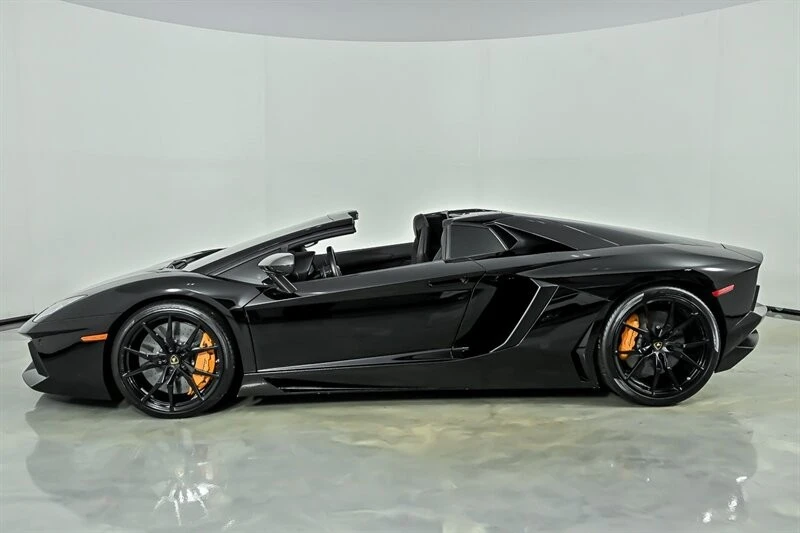 2014 Lamborghini Aventador LP700-4 - Image 7 of 31