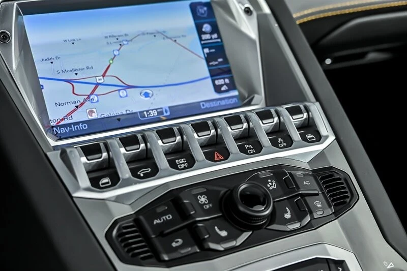 2014 Lamborghini Aventador LP700-4 - Image 29 of 31