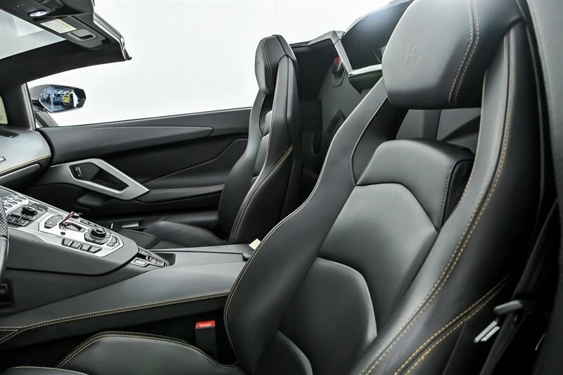 2014 Lamborghini Aventador LP700-4 - Image 19 of 31