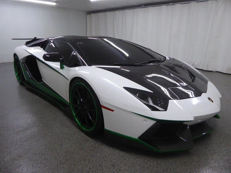 2014 Lamborghini Aventador LP700-4 - Image 2 of 31