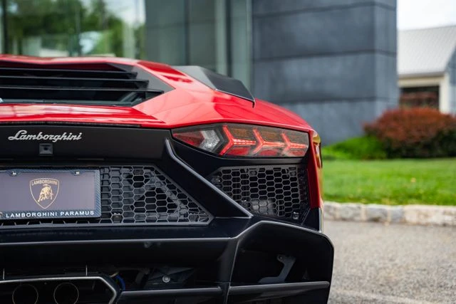 2014 Lamborghini Aventador LP700-4 - Image 16 of 31