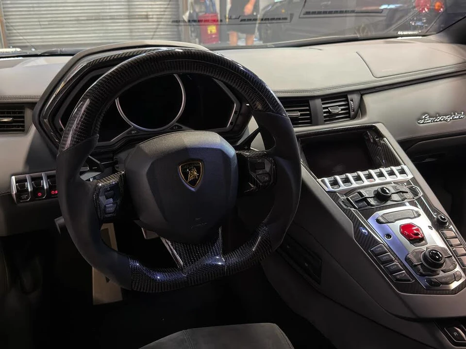 2014 Lamborghini Aventador LP700-4 - Image 27 of 31
