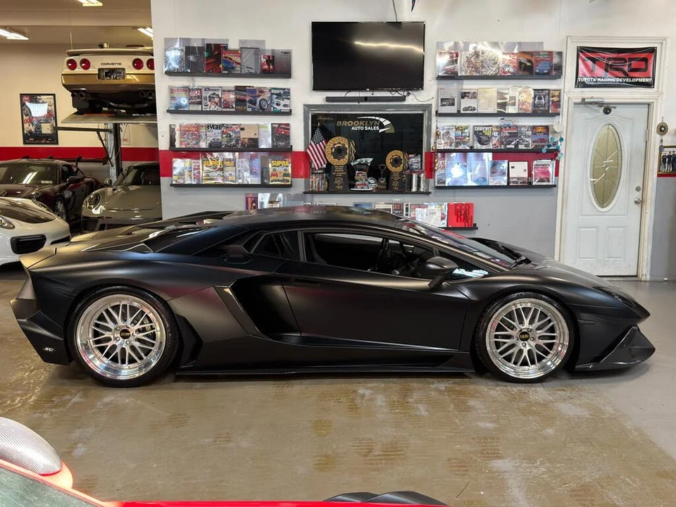 2014 Lamborghini Aventador LP700-4 - Image 5 of 31