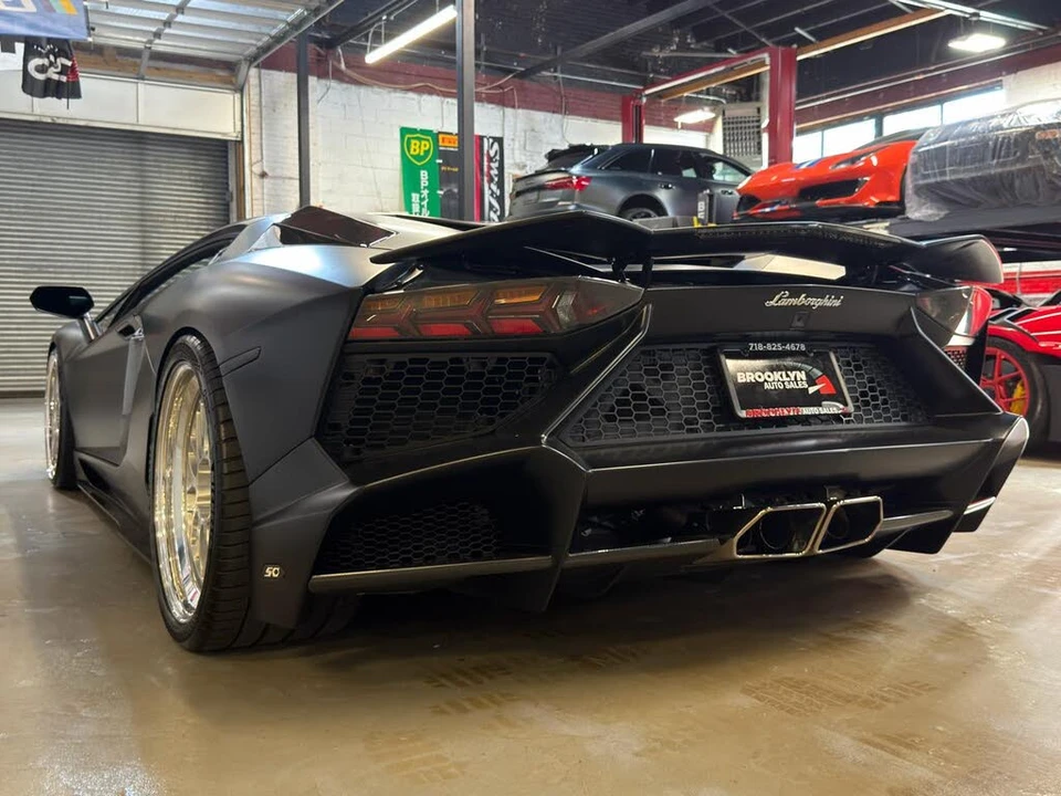 2014 Lamborghini Aventador LP700-4 - Image 12 of 31
