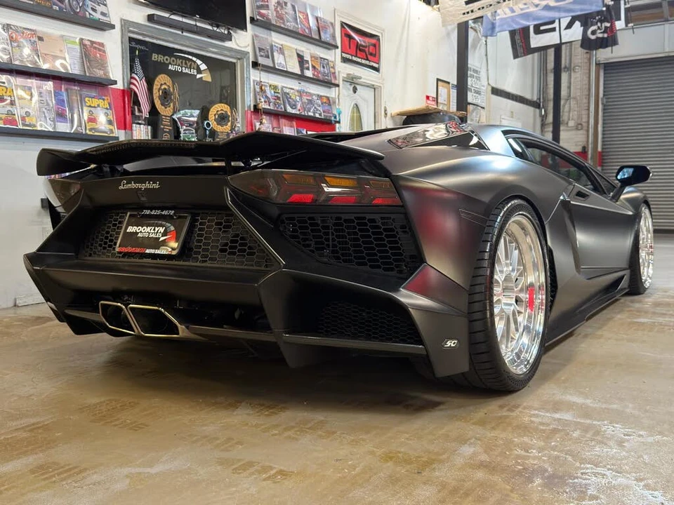 2014 Lamborghini Aventador LP700-4 - Image 9 of 31