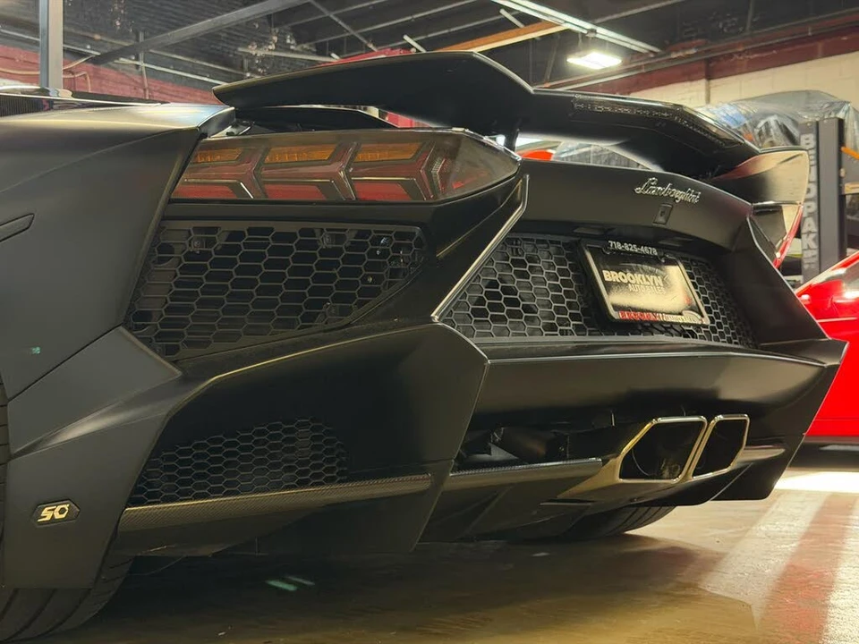 2014 Lamborghini Aventador LP700-4 - Image 25 of 31