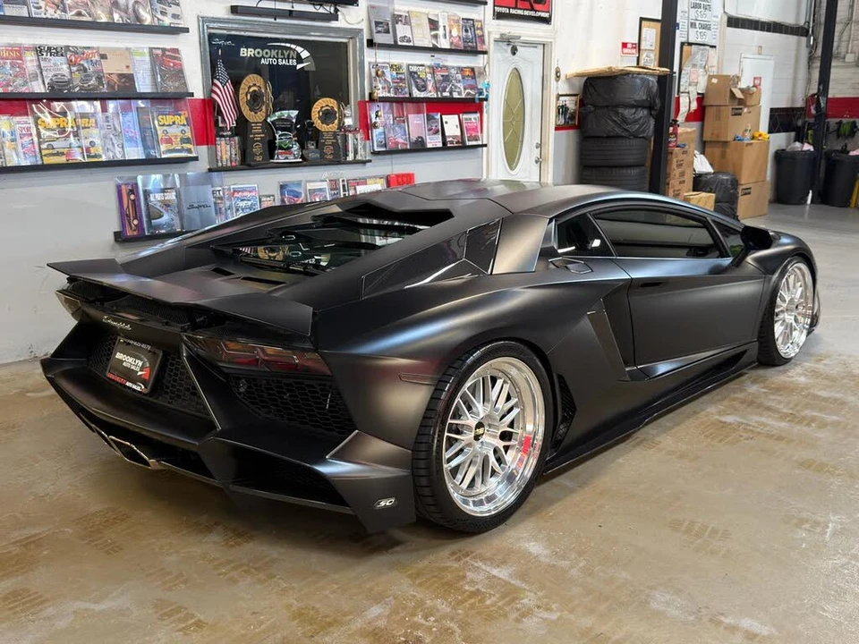 2014 Lamborghini Aventador LP700-4 - Image 8 of 31