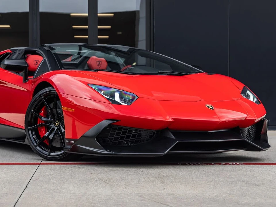 2014 Lamborghini Aventador LP700-4 - Image 7 of 31