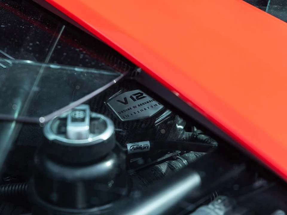 2014 Lamborghini Aventador LP700-4 - Image 16 of 31