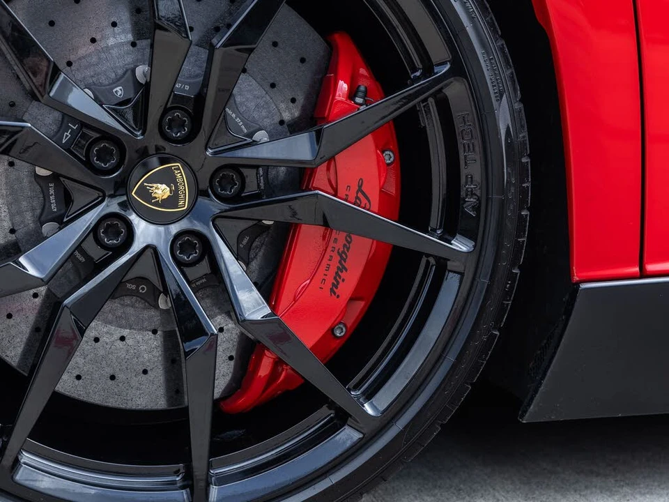 2014 Lamborghini Aventador LP700-4 - Image 20 of 31