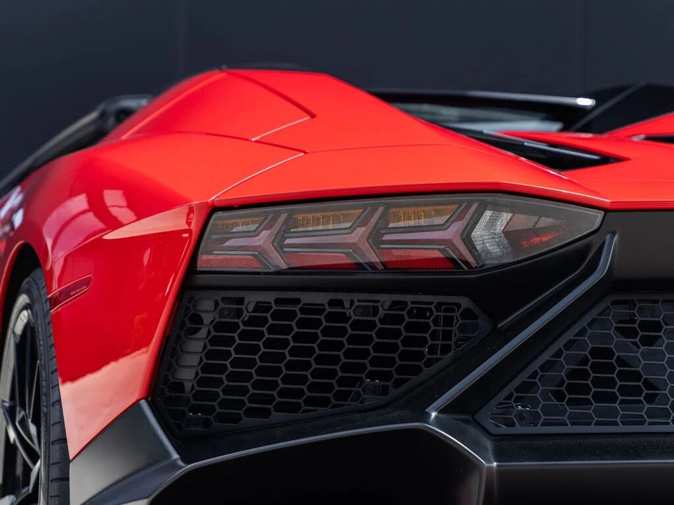 2014 Lamborghini Aventador LP700-4 - Image 14 of 31