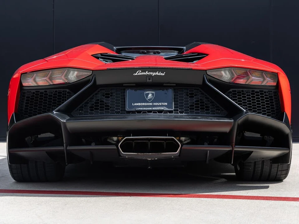 2014 Lamborghini Aventador LP700-4 - Image 9 of 31