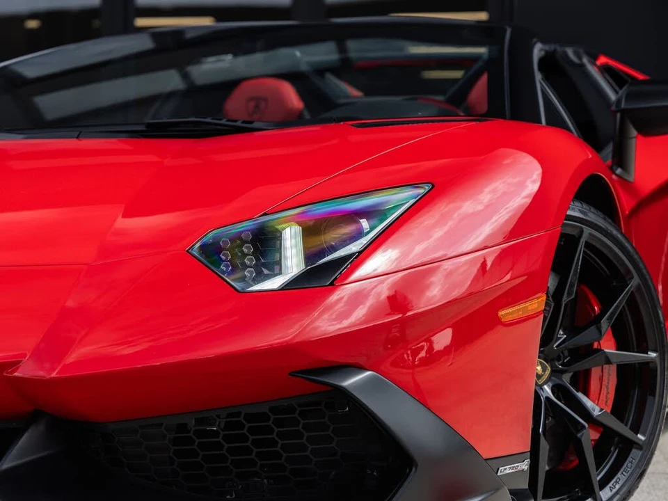 2014 Lamborghini Aventador LP700-4 - Image 23 of 31