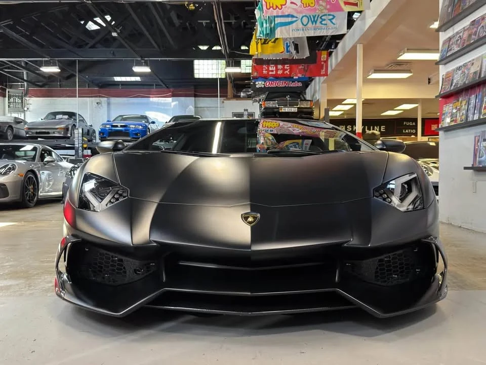 2014 Lamborghini Aventador LP700-4 - Image 2 of 11