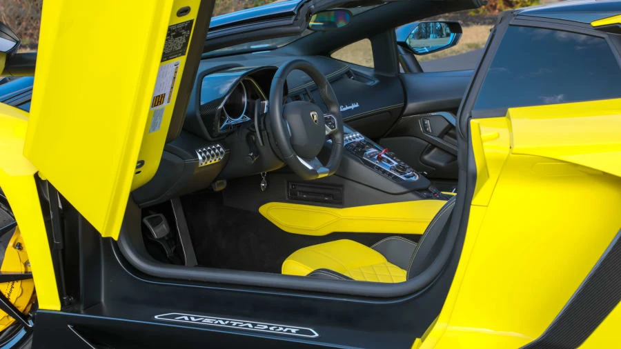 2014 Lamborghini Aventador LP700-4 - Image 4 of 20