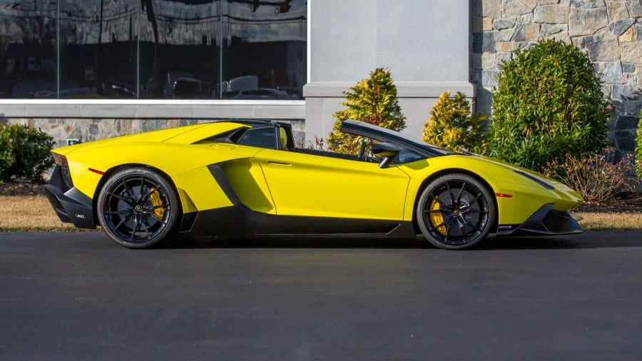 2014 Lamborghini Aventador LP700-4 - Image 8 of 20