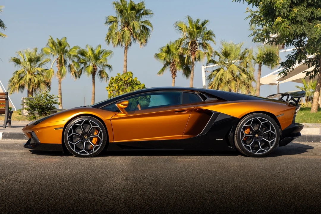 2014 Lamborghini Aventador LP700-4 - Image 8 of 31