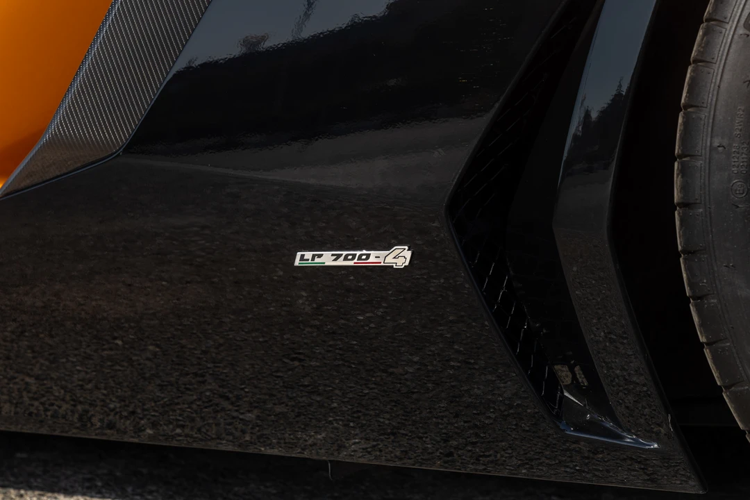 2014 Lamborghini Aventador LP700-4 - Image 18 of 31