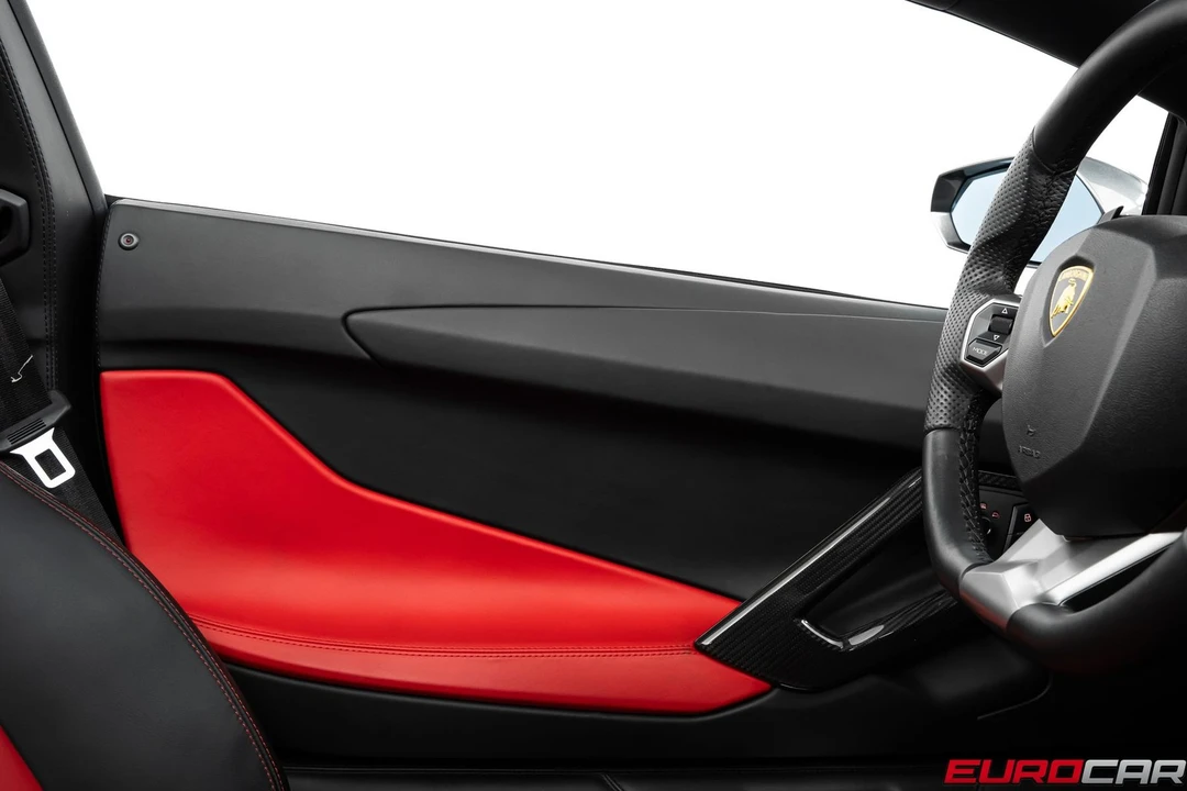 2014 Lamborghini Aventador LP700-4 - Image 31 of 31
