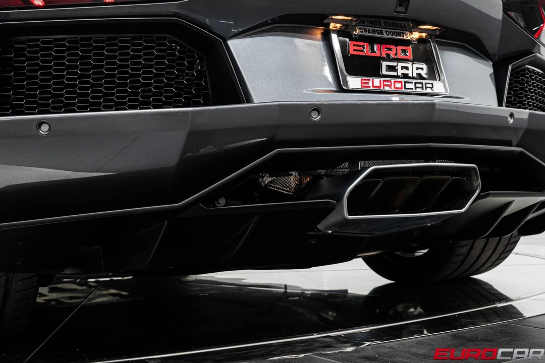 2014 Lamborghini Aventador LP700-4 - Image 27 of 31