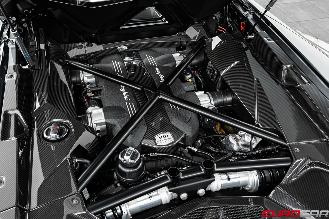 2014 Lamborghini Aventador LP700-4 - Image 23 of 31