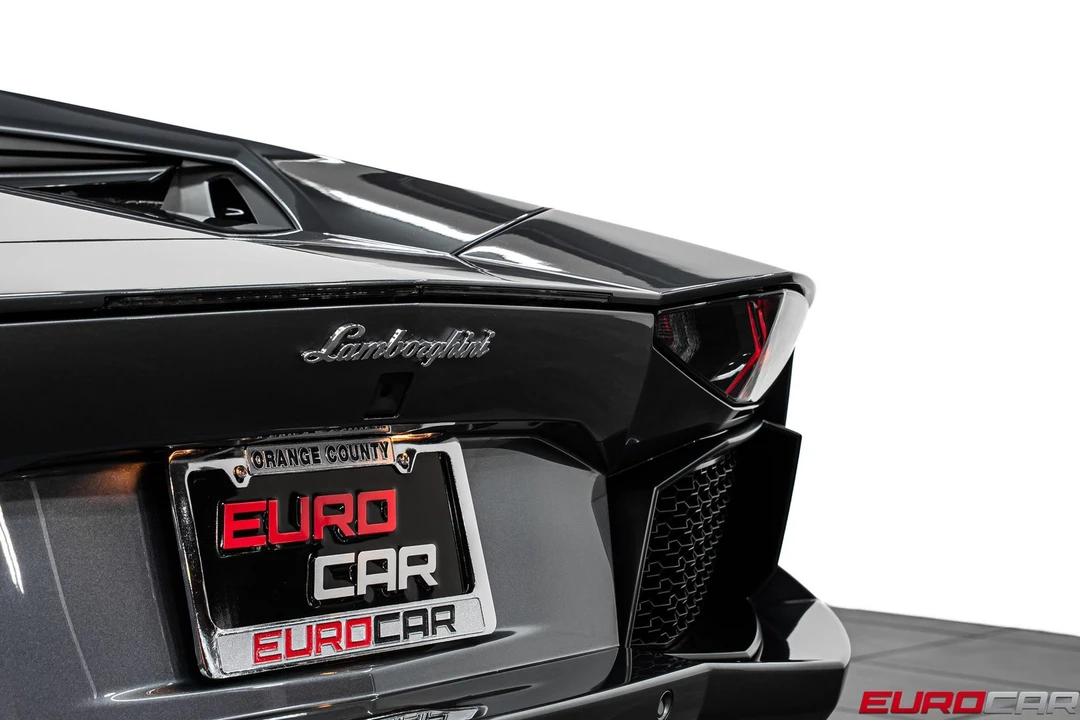 2014 Lamborghini Aventador LP700-4 - Image 26 of 31