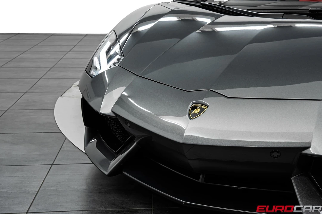 2014 Lamborghini Aventador LP700-4 - Image 14 of 31