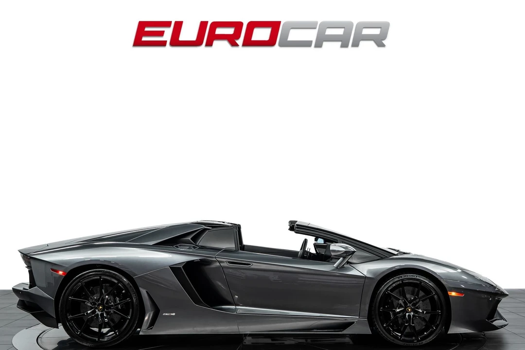 2014 Lamborghini Aventador LP700-4 - Image 8 of 31