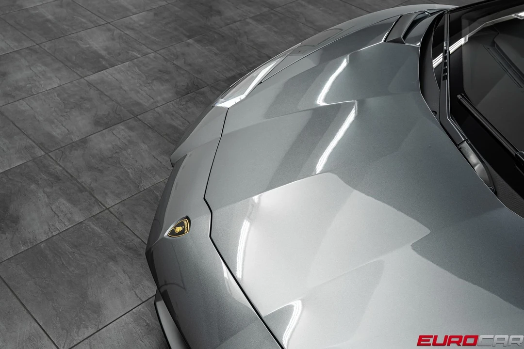 2014 Lamborghini Aventador LP700-4 - Image 12 of 31