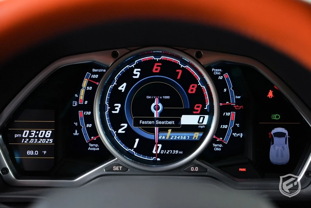 2014 Lamborghini Aventador LP700-4 - Image 25 of 31