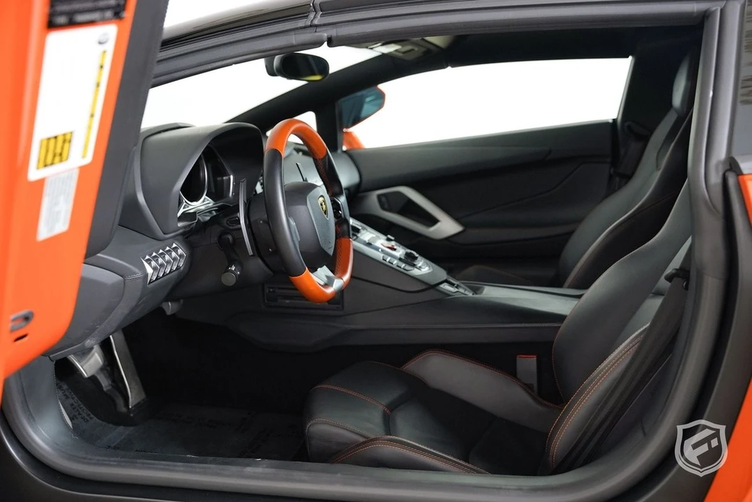 2014 Lamborghini Aventador LP700-4 - Image 14 of 31
