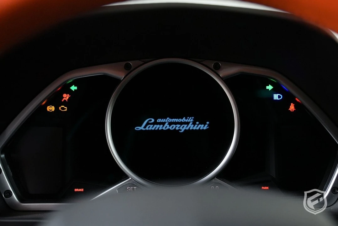 2014 Lamborghini Aventador LP700-4 - Image 24 of 31