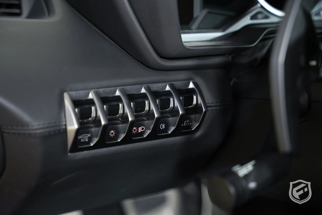 2014 Lamborghini Aventador LP700-4 - Image 19 of 31